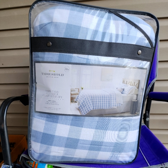 Threshold Bedding Queen Size Comforter Poshmark